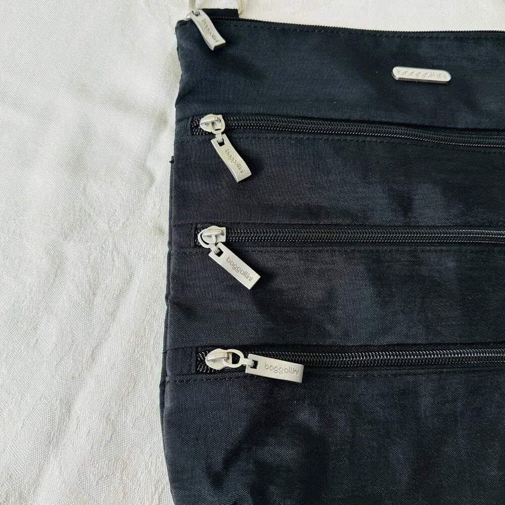 Baggallini Big Zip Crossbody Purse Lots of Pockets Nylon Wide Strap Lined 11” - Picture 3 of 14